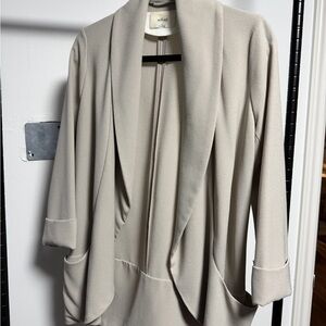 Wilfred Women's Beige Blazer